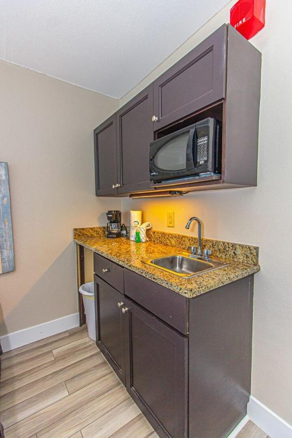 Landmark Resort King Suite Unit 710 Beautifully Updated Sleeps 4 Myrtle Beach Eksteriør bilde